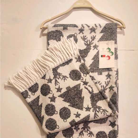 🎁Texteis Penedo Holiday Throw Blanket - Iced Charcoal - Picture 3 of 7